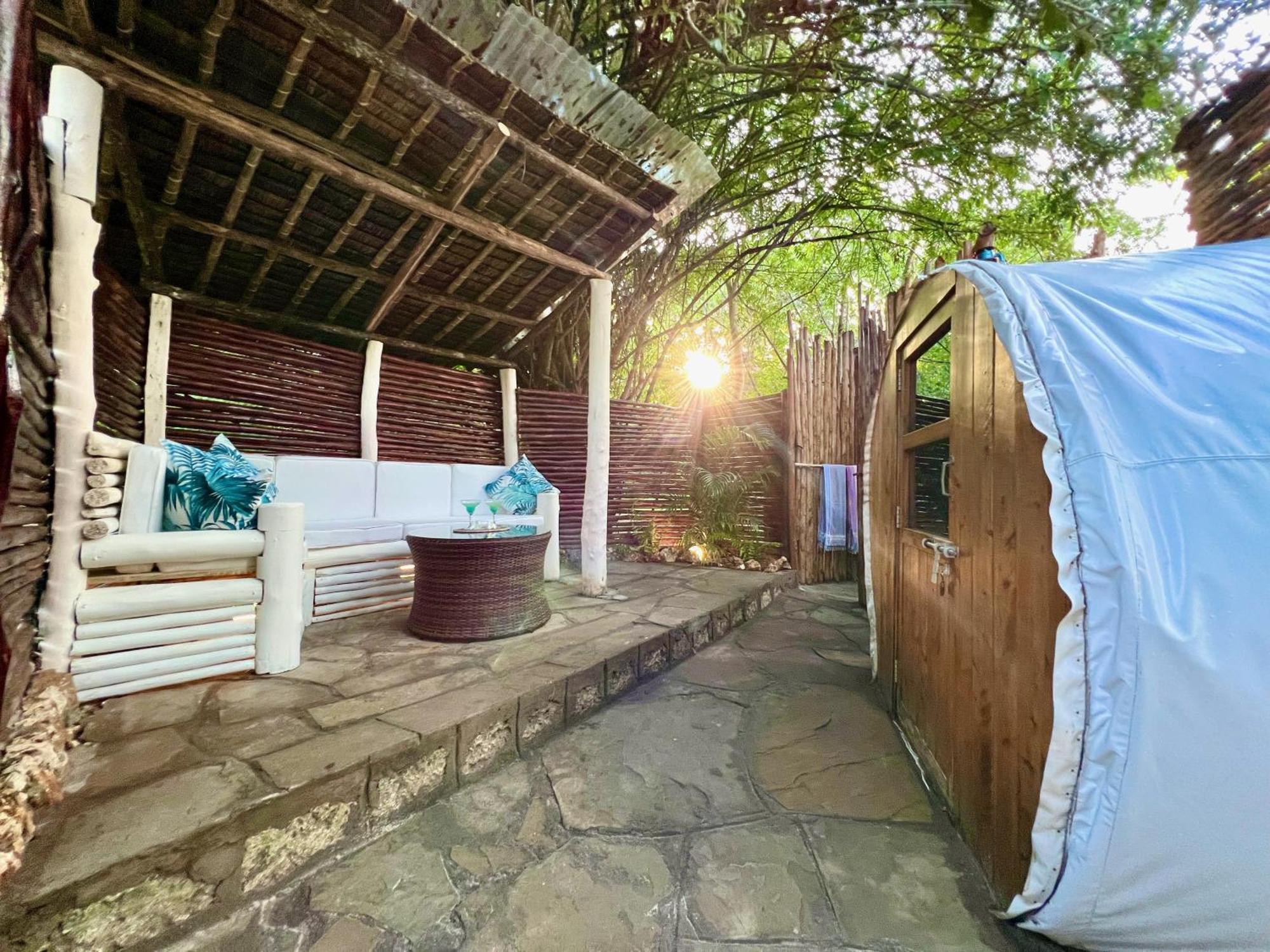 Rock And Sea Resort Watamu Eksteriør billede
